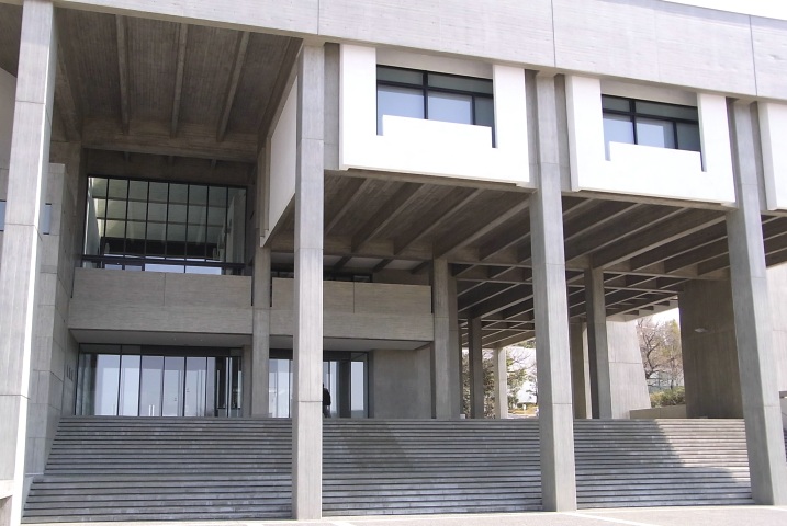 Éw Lcu
