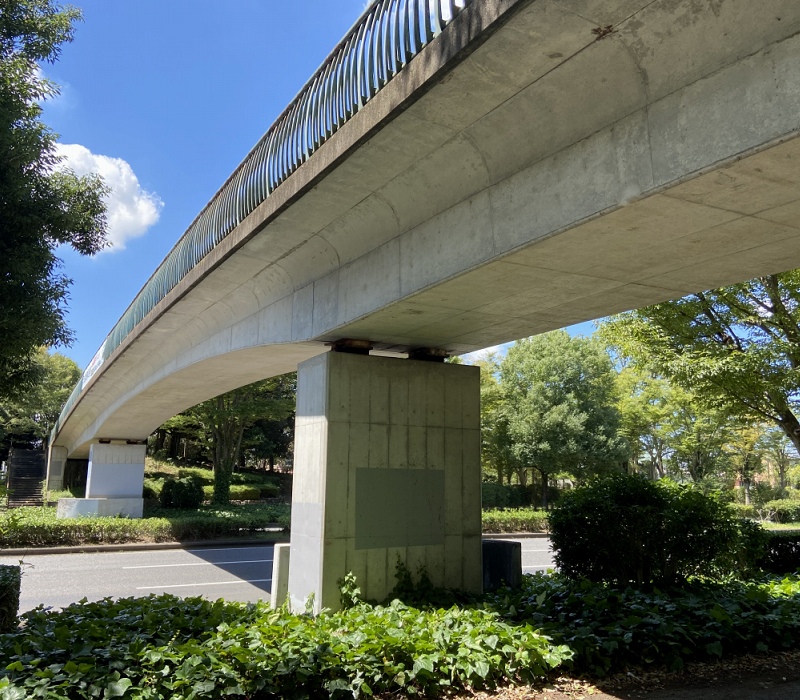 歩道橋（３径間連続桁橋）